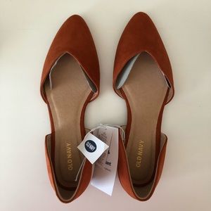 NWT WOMENS OLD NAVY FLATS